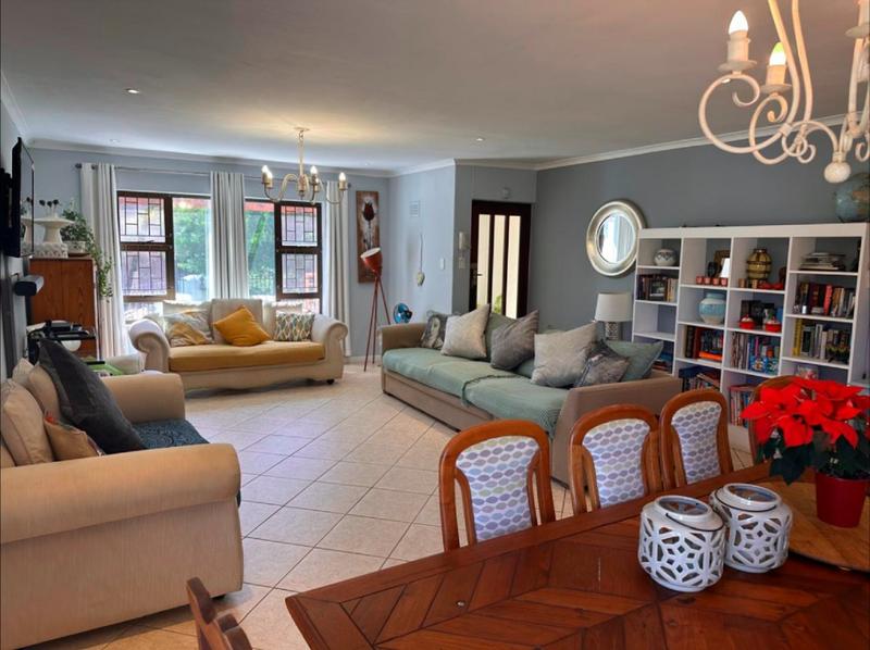 4 Bedroom Property for Sale in Fish Hoek Western Cape